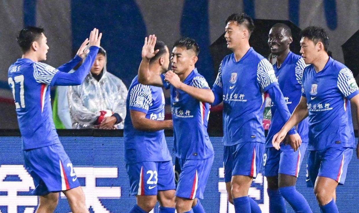 棋牌-包含上海申花迎亚冠关键赛；清晨更衣室发声；媒体盛赞；更衣室氛围转暖的词条