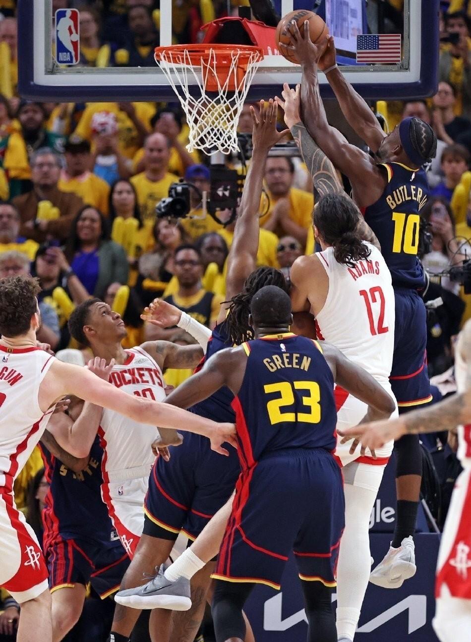 包含NBA季后赛关键时刻再迎强敌，巴塞罗那战术微调，主帅态度：话题不断，细节决定成败的词条